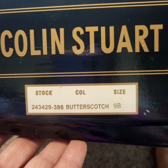 Colin Stuart Butterscotch knee-high heel faux leather boots. 9B - Picture 5 of 15